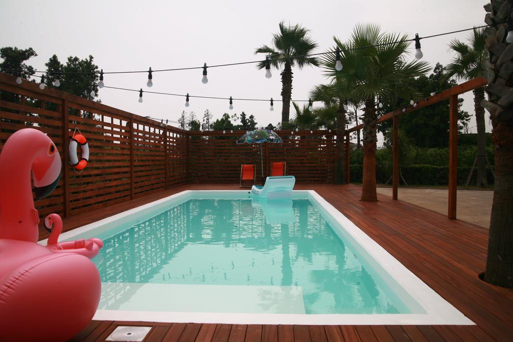 فندق Eridu Cafe N Beds مدينة سيوجويبو المظهر الخارجي الصورة