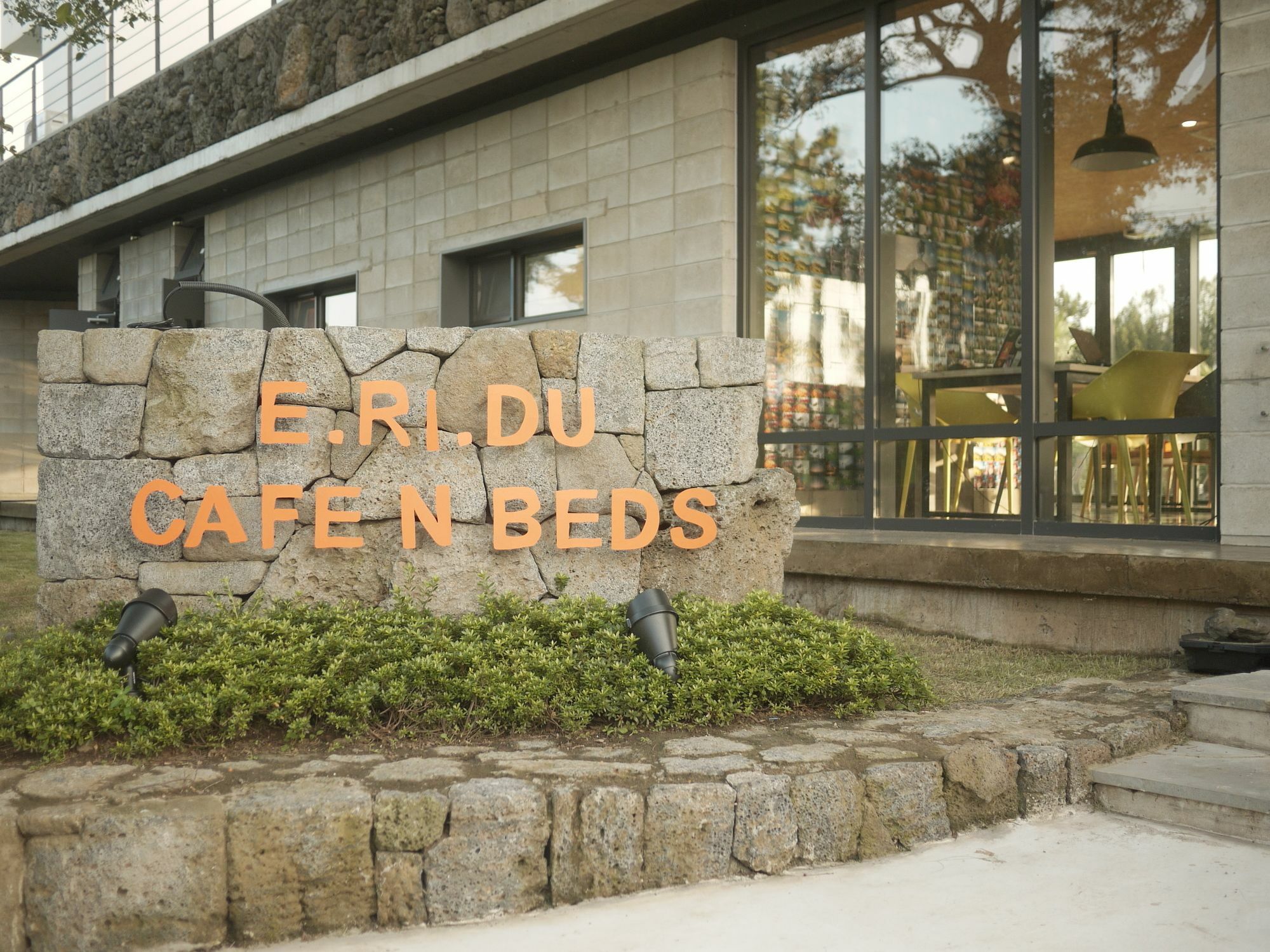 فندق Eridu Cafe N Beds مدينة سيوجويبو المظهر الخارجي الصورة